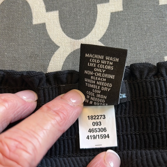 Moda international black smocked elastic off the shoulder peplum top szXL - Picture 8 of 9